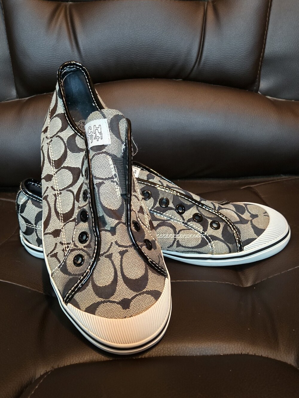 COACH Signature Canvas Sneakers in Black/Cream Sz10
